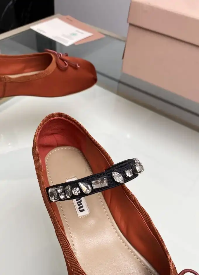 hype Miu Miu flat shoes