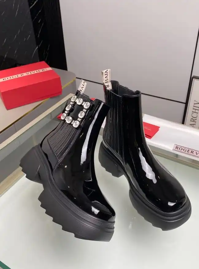 hype Roger Vivier Leather Shoes