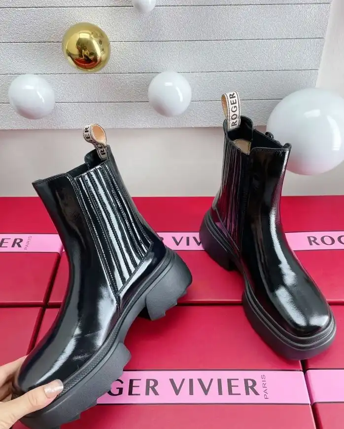 hype Roger Vivier Leather Shoes