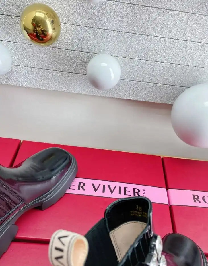 hype Roger Vivier Leather Shoes