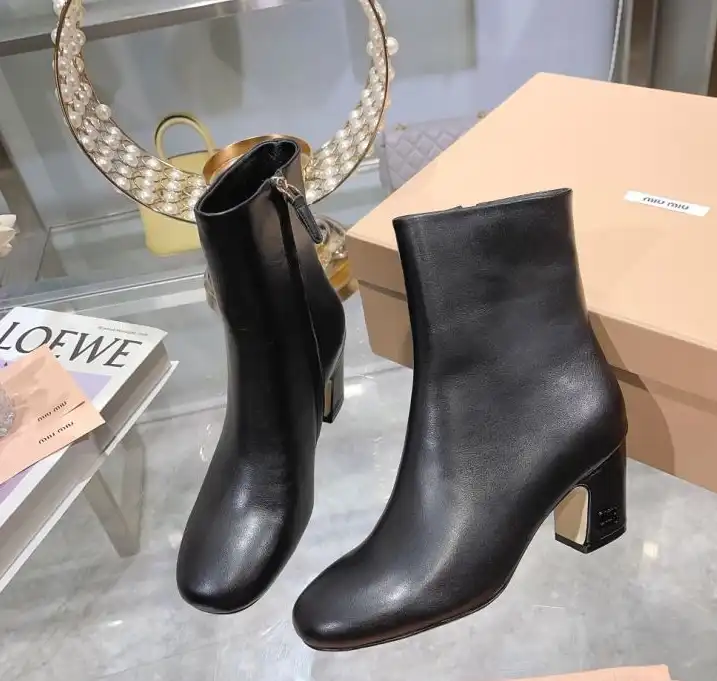 hype Miu Miu Boots