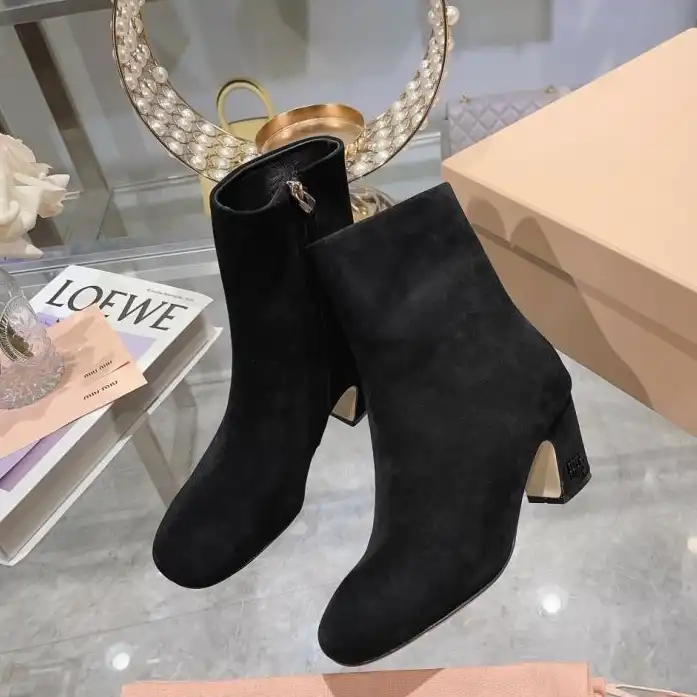 hype Miu Miu Boots