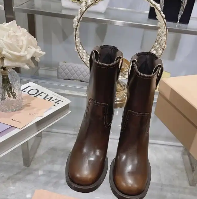 hype Miu Miu Boots