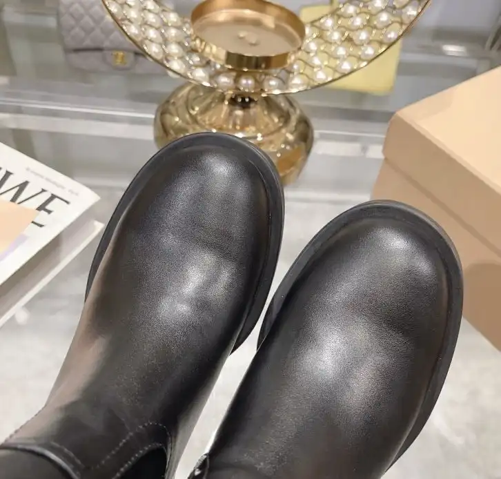 hype Miu Miu Boots