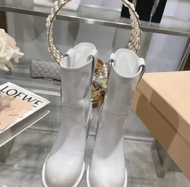 hype Miu Miu Boots