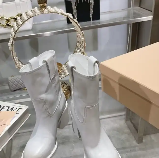 hype Miu Miu Boots