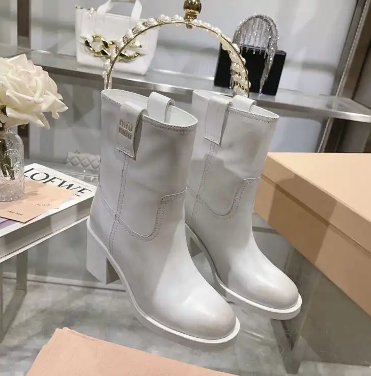 hype Miu Miu Boots