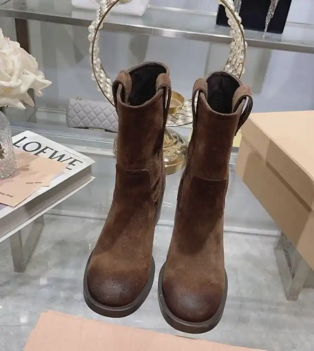 hype Miu Miu Boots