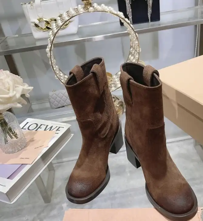 hype Miu Miu Boots