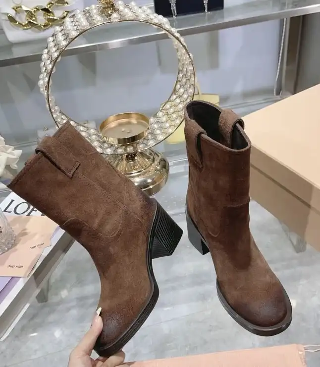 hype Miu Miu Boots