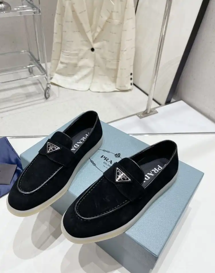 hype Prada Leather Shoes