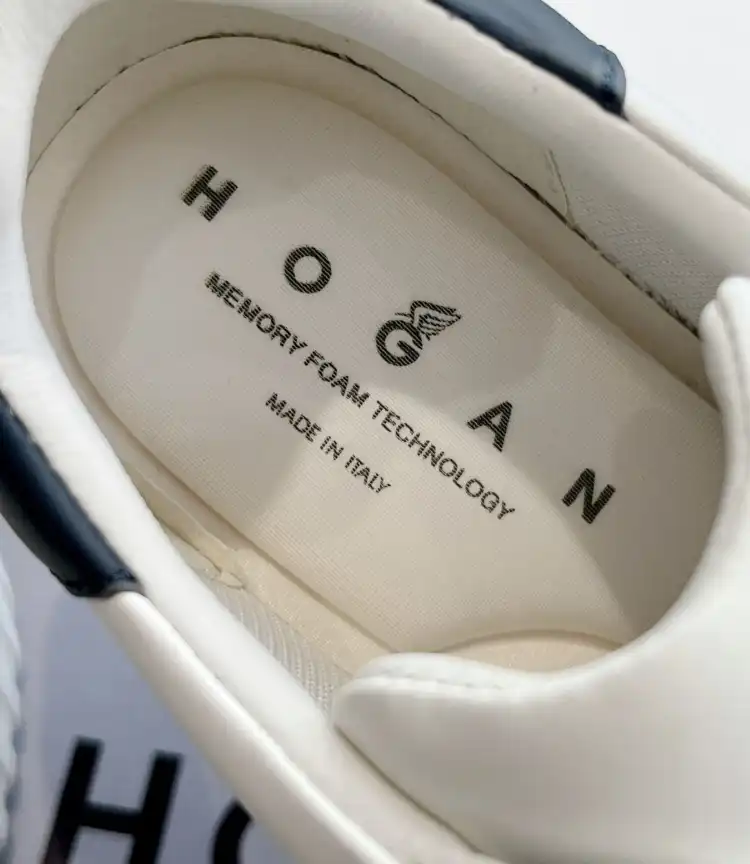 Hogan Sneakers