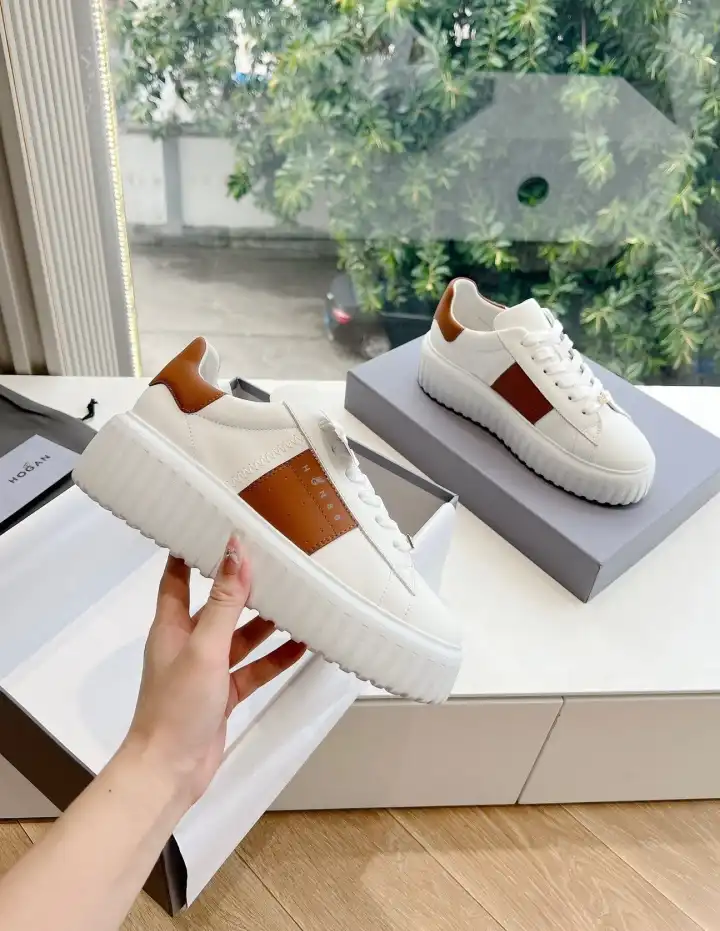 Hogan Sneakers