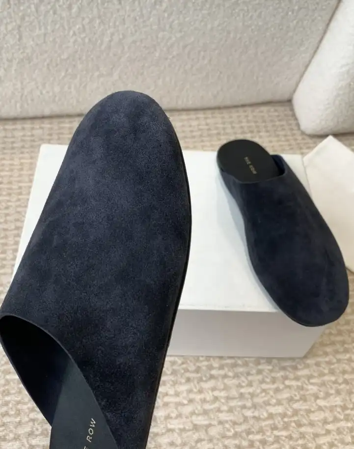 Other Slippers
