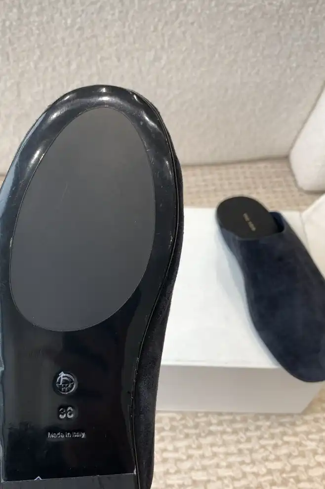 Other Slippers