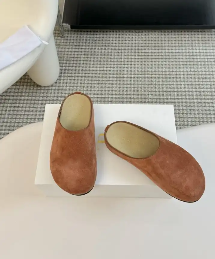 Other Slippers