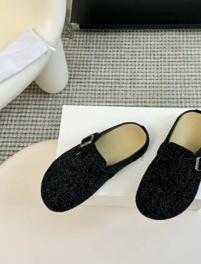 Other Slippers