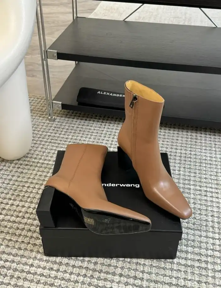 hype Alexander Wang Boots