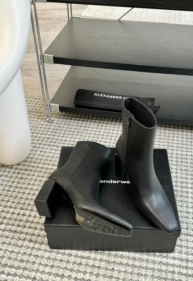 hype Alexander Wang Boots