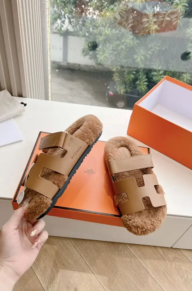 Hermes Slippers