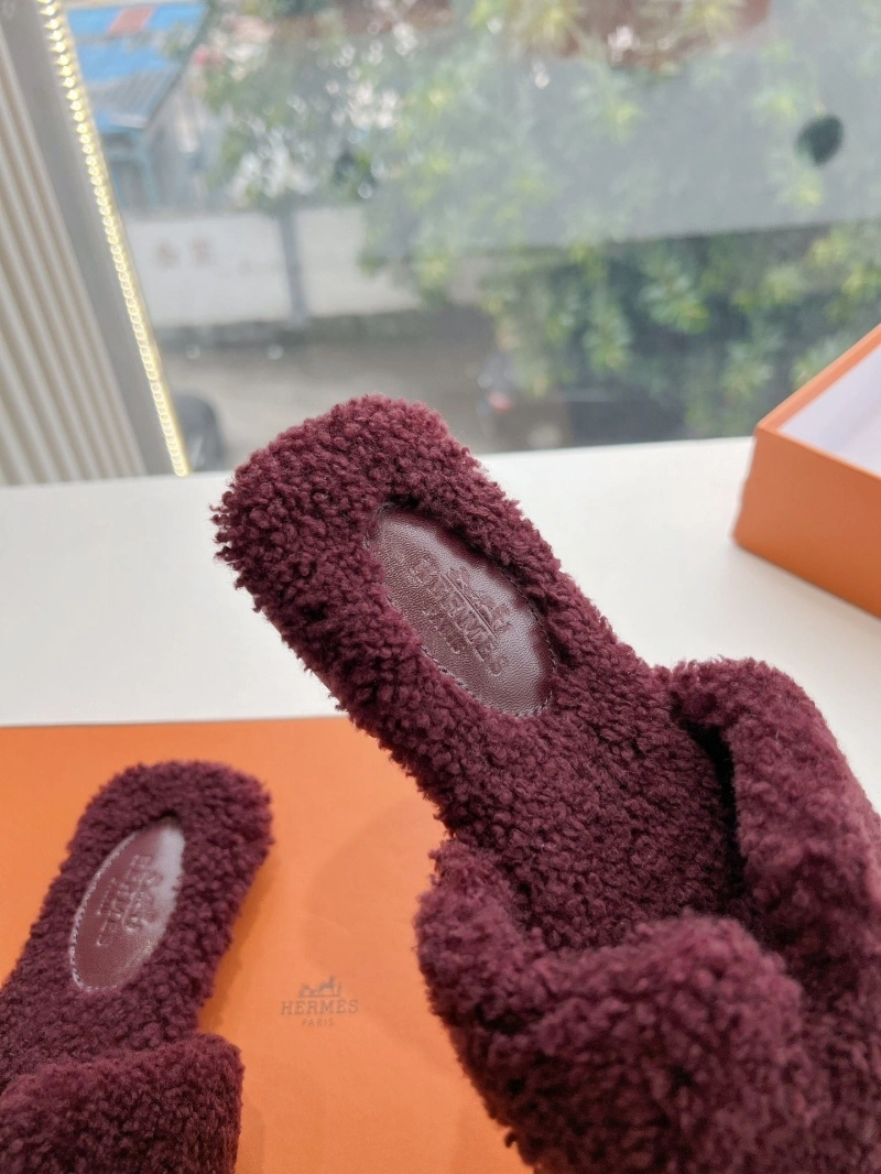 Hermes Slippers