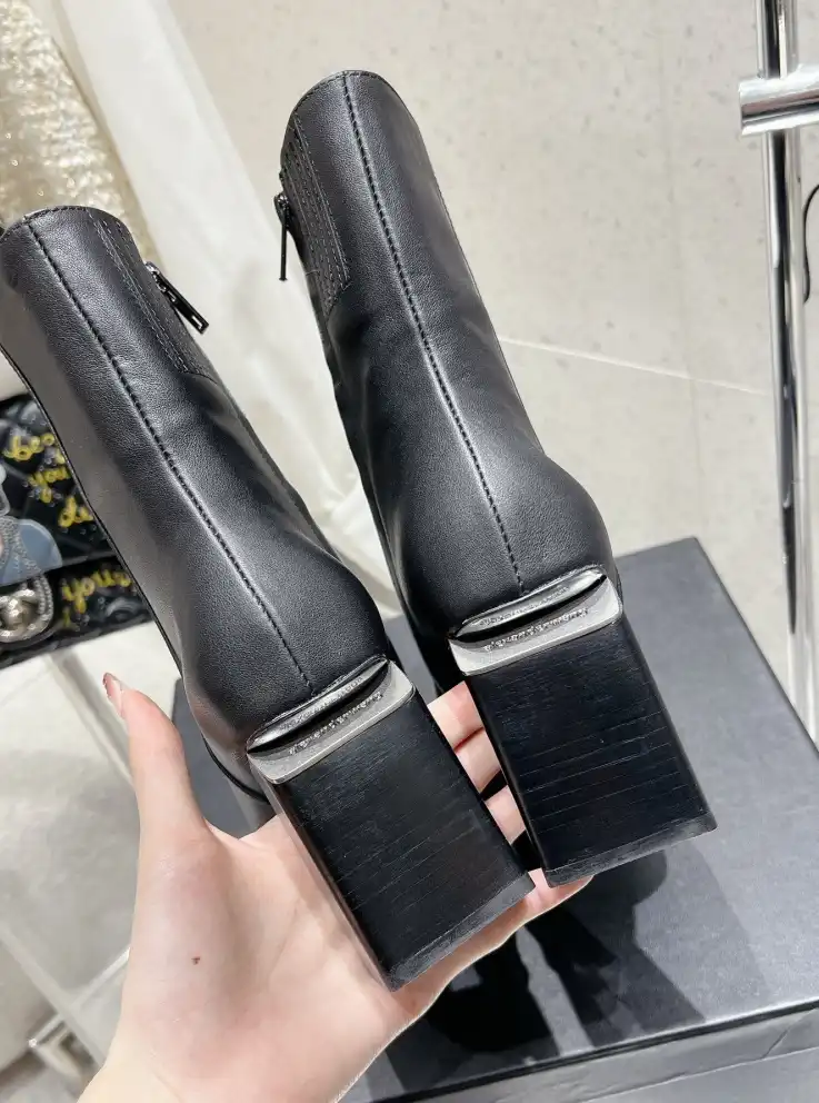 hype Alexander Wang Boots