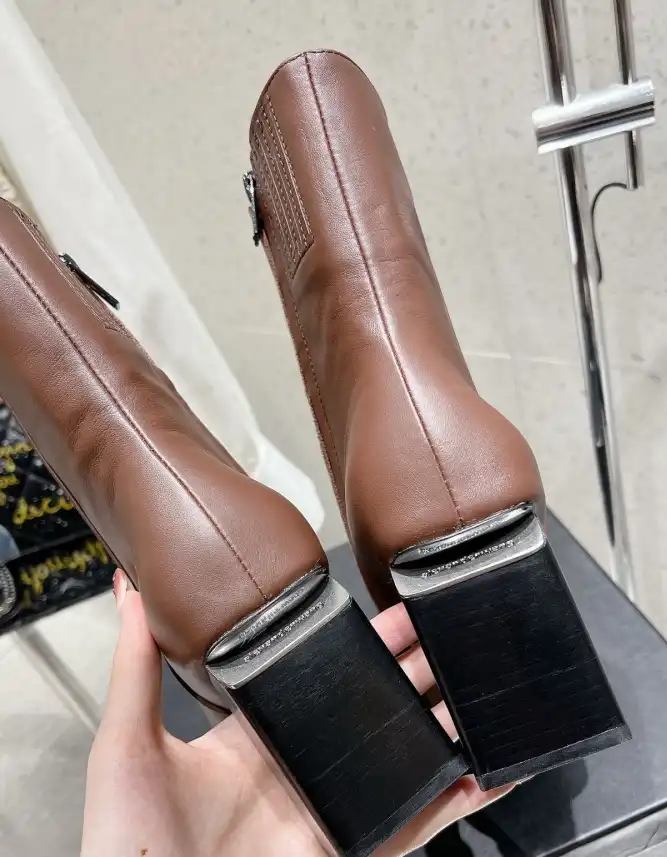 hype Alexander Wang Boots