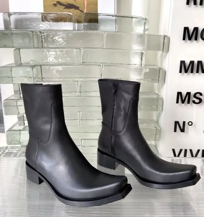 hype Balenciaga Boots