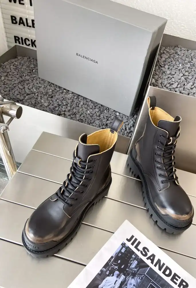 hype Balenciaga Boots