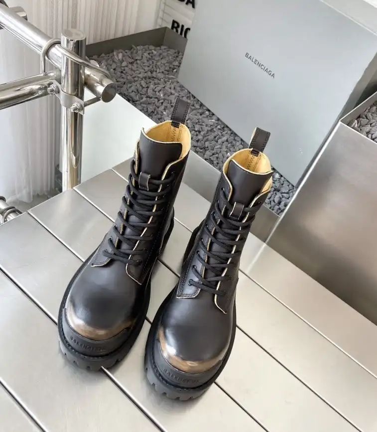 hype Balenciaga Boots