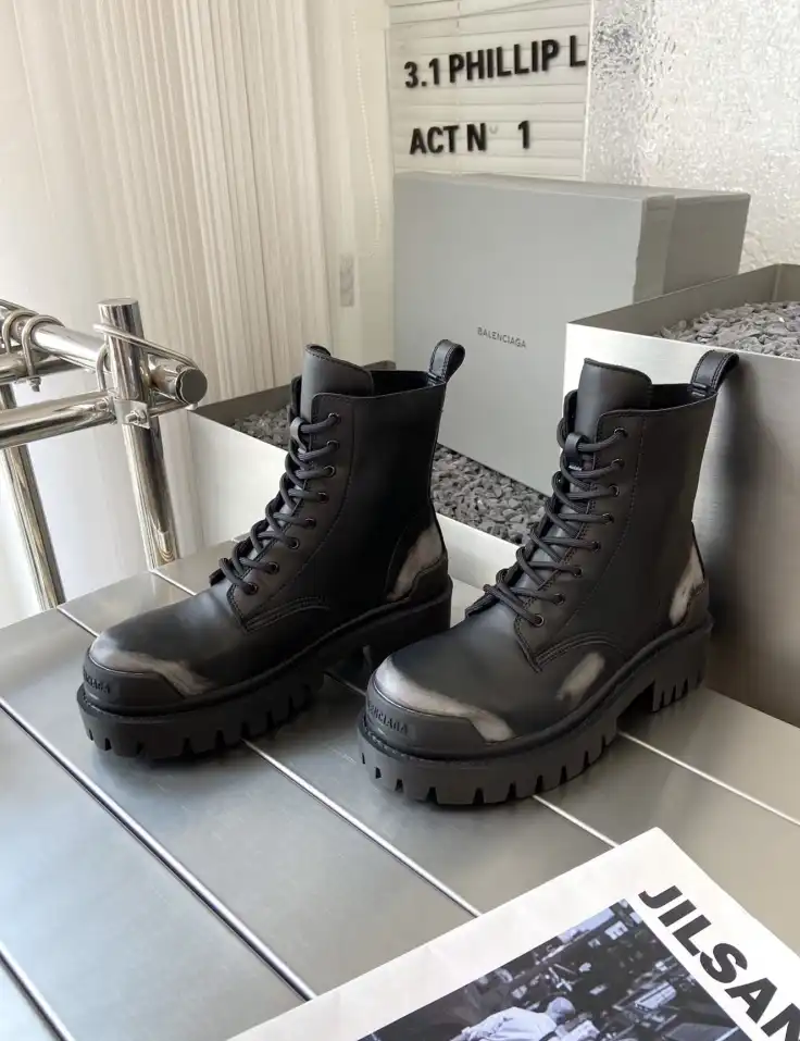 hype Balenciaga Boots