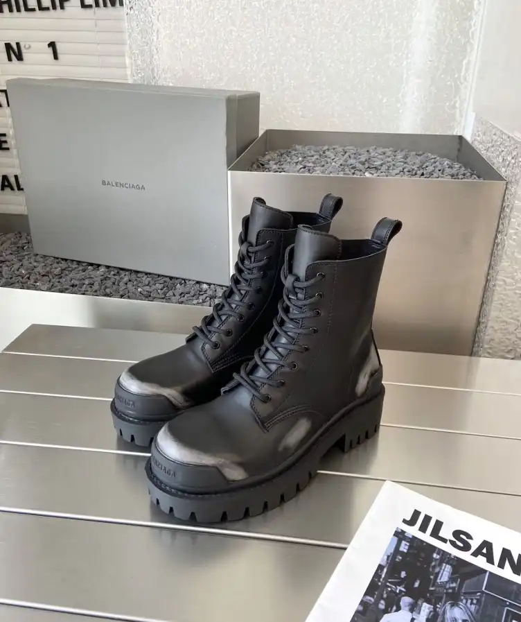 hype Balenciaga Boots