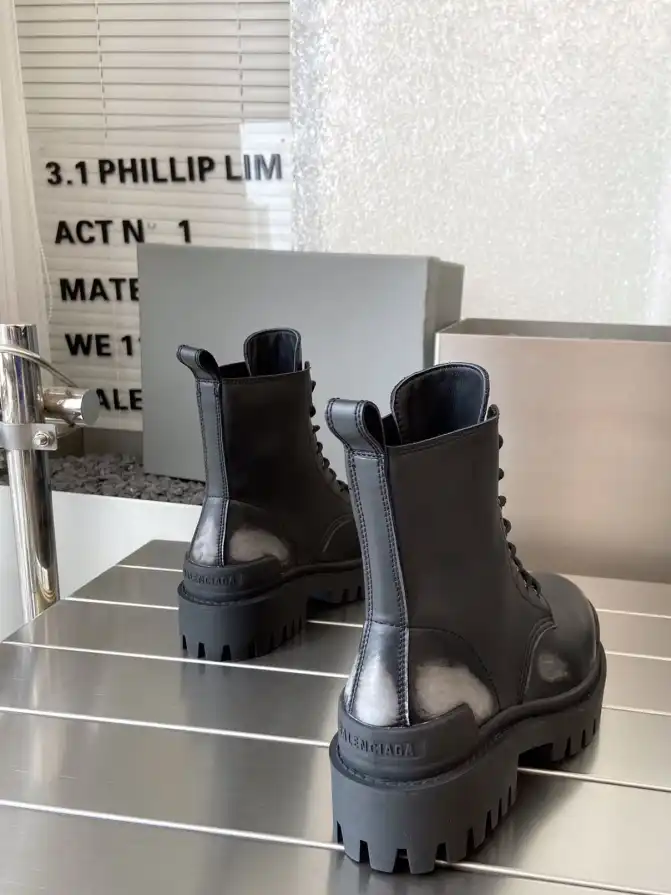 hype Balenciaga Boots