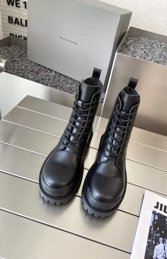 hype Balenciaga Boots