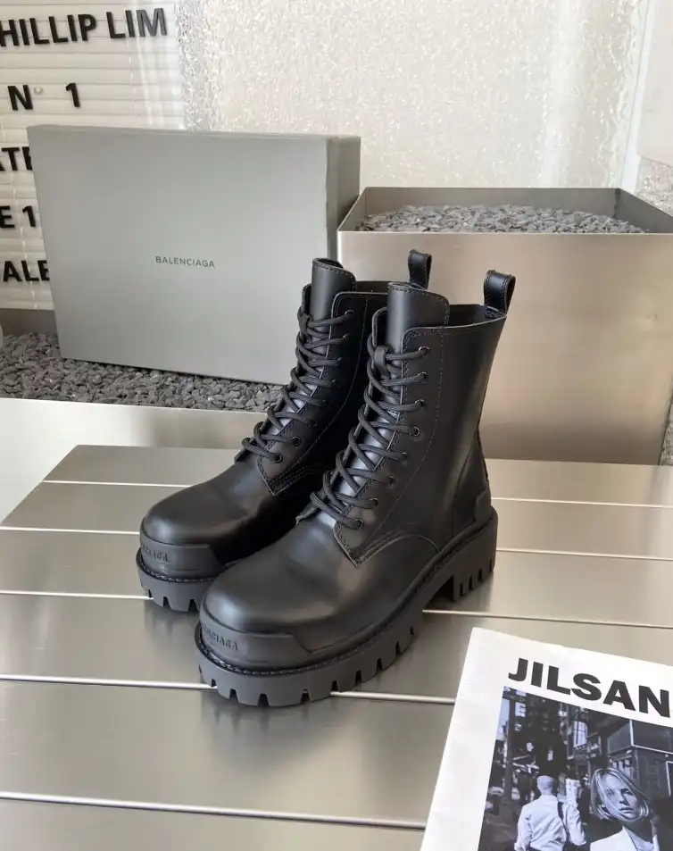 hype Balenciaga Boots