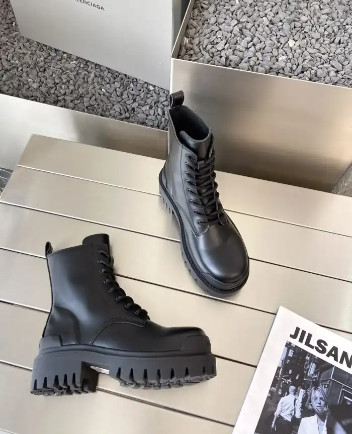 hype Balenciaga Boots