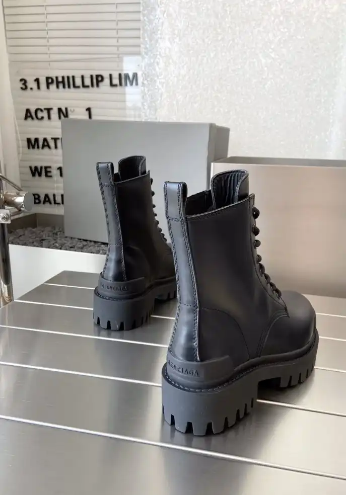 hype Balenciaga Boots