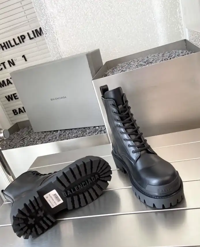 hype Balenciaga Boots