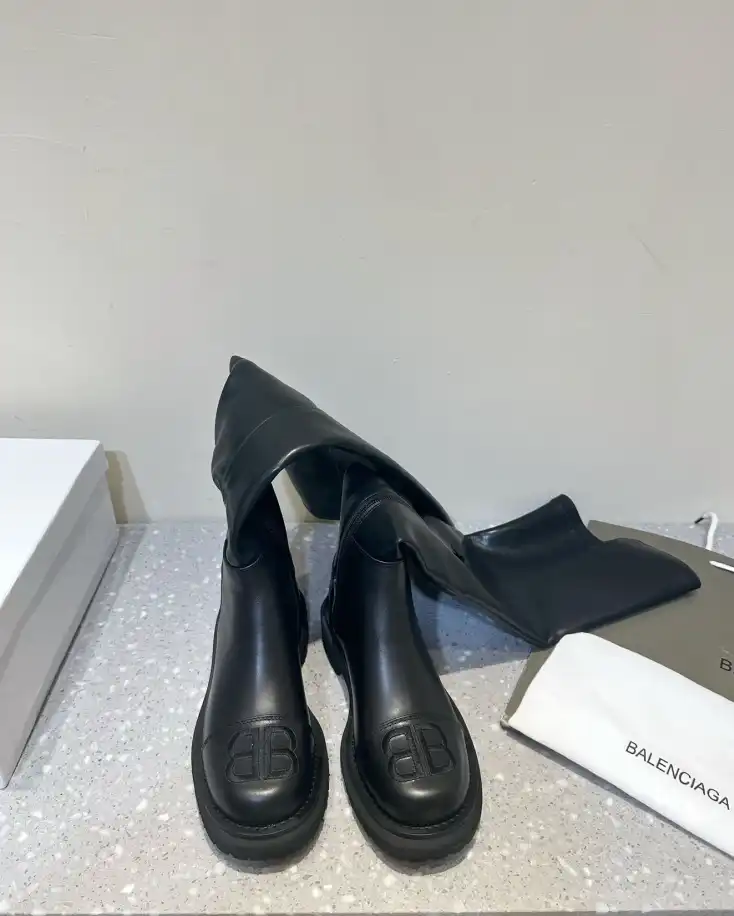 hype Balenciaga Boots