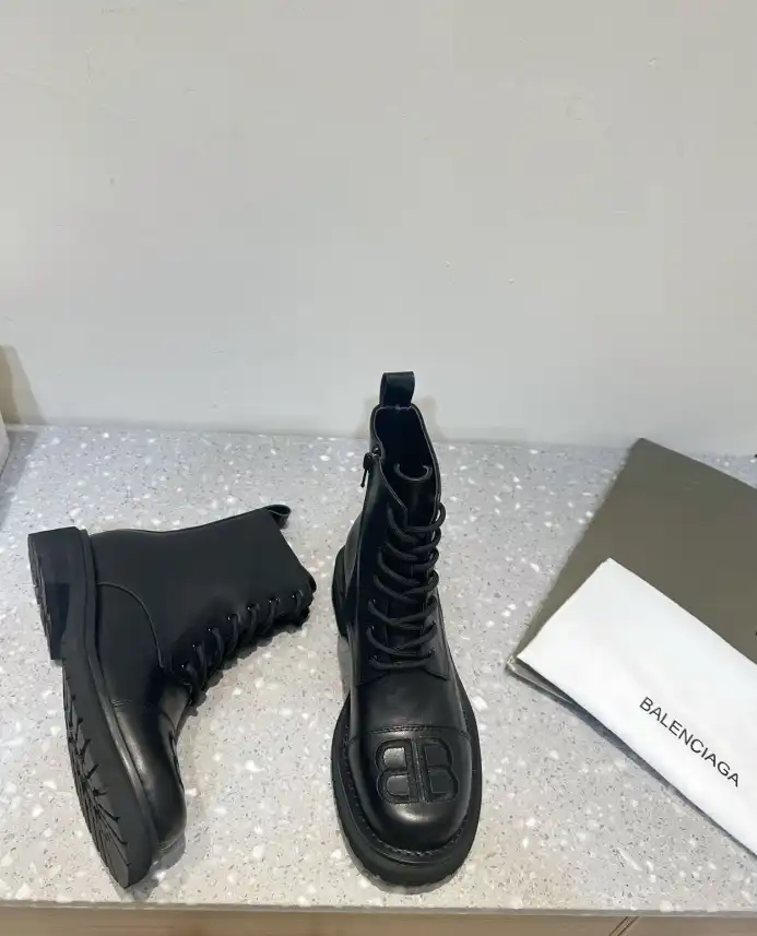 hype Balenciaga Boots