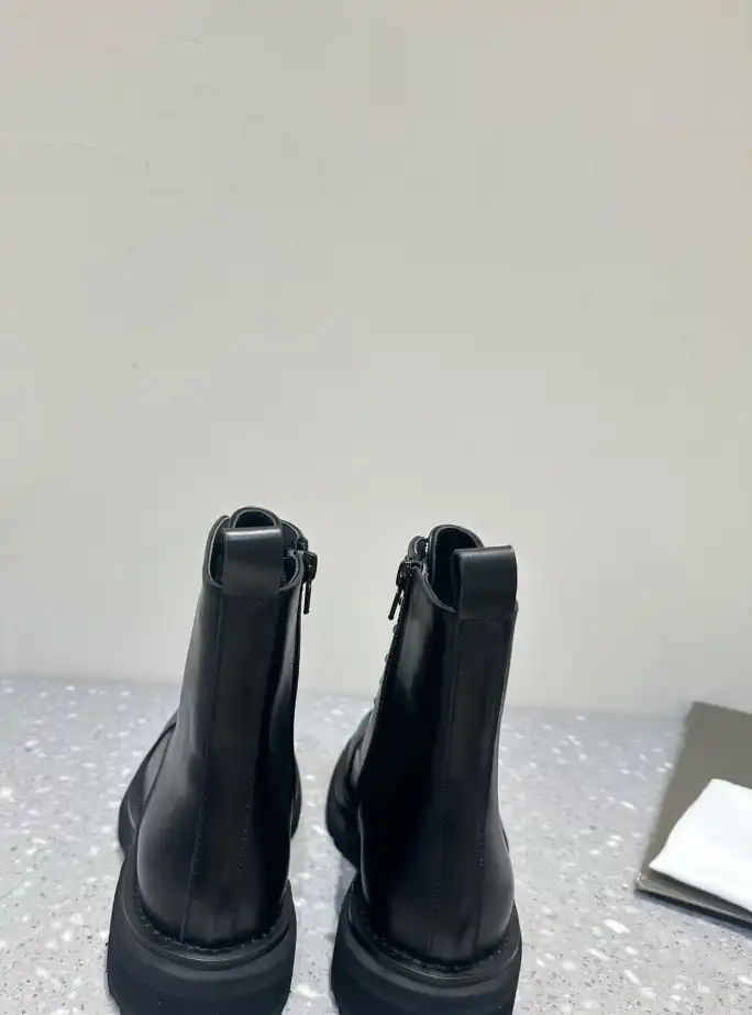 hype Balenciaga Boots