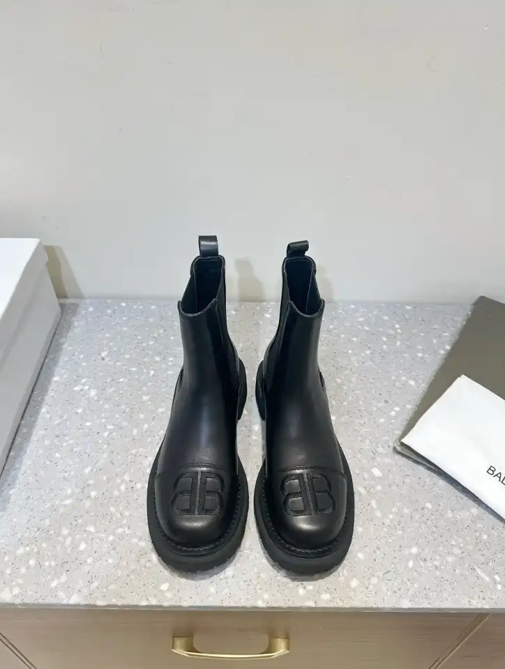 hype Balenciaga Boots