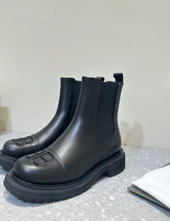 hype Balenciaga Boots