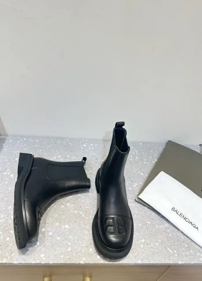 hype Balenciaga Boots