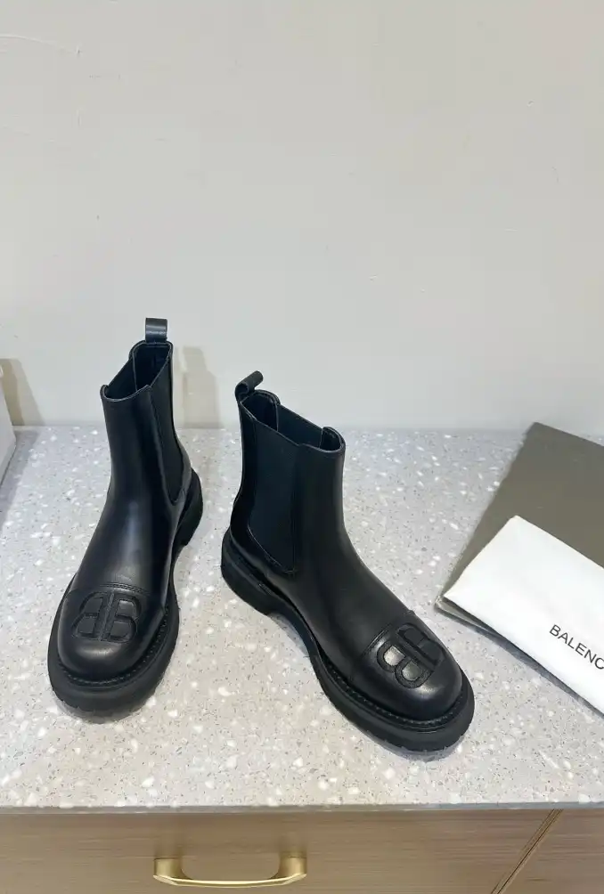 hype Balenciaga Boots