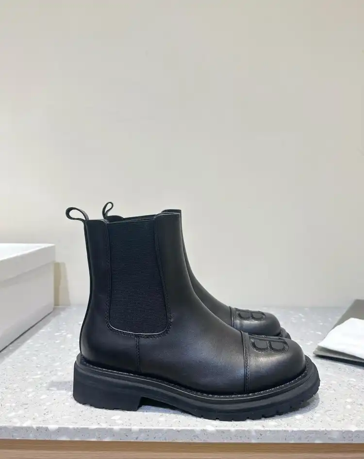 hype Balenciaga Boots