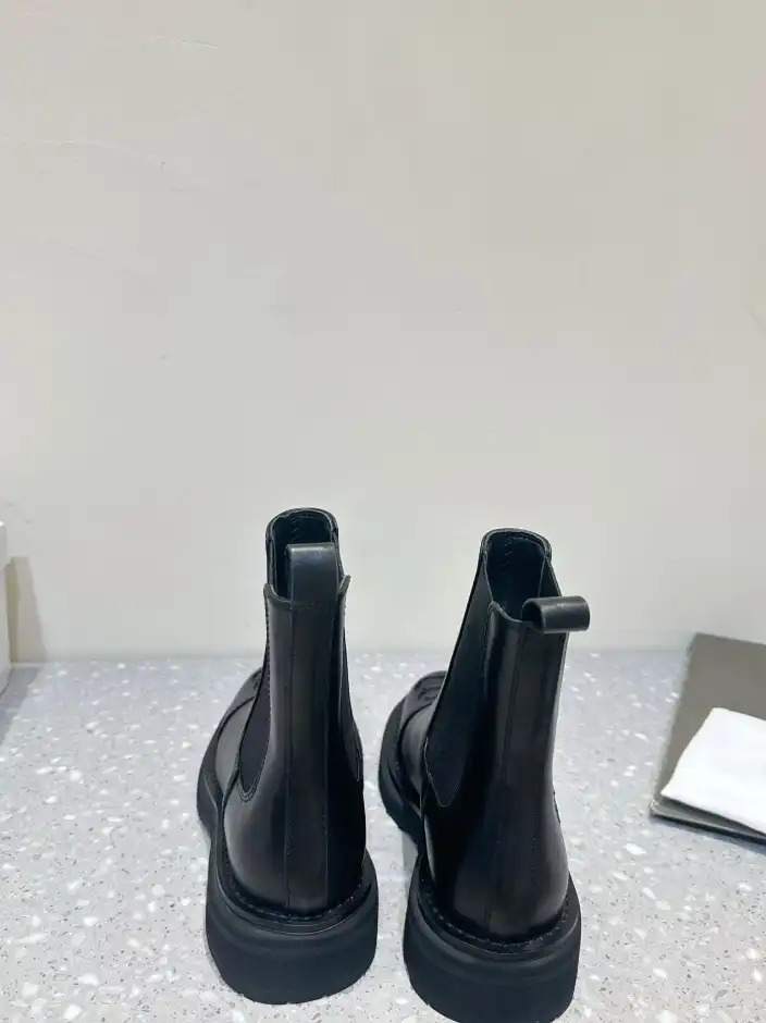 hype Balenciaga Boots