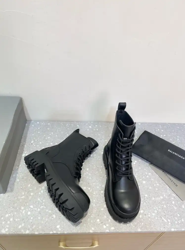 hype Balenciaga Boots