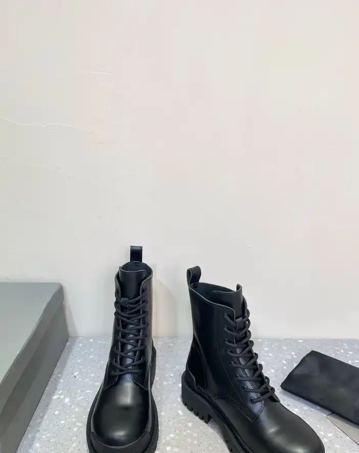 hype Balenciaga Boots