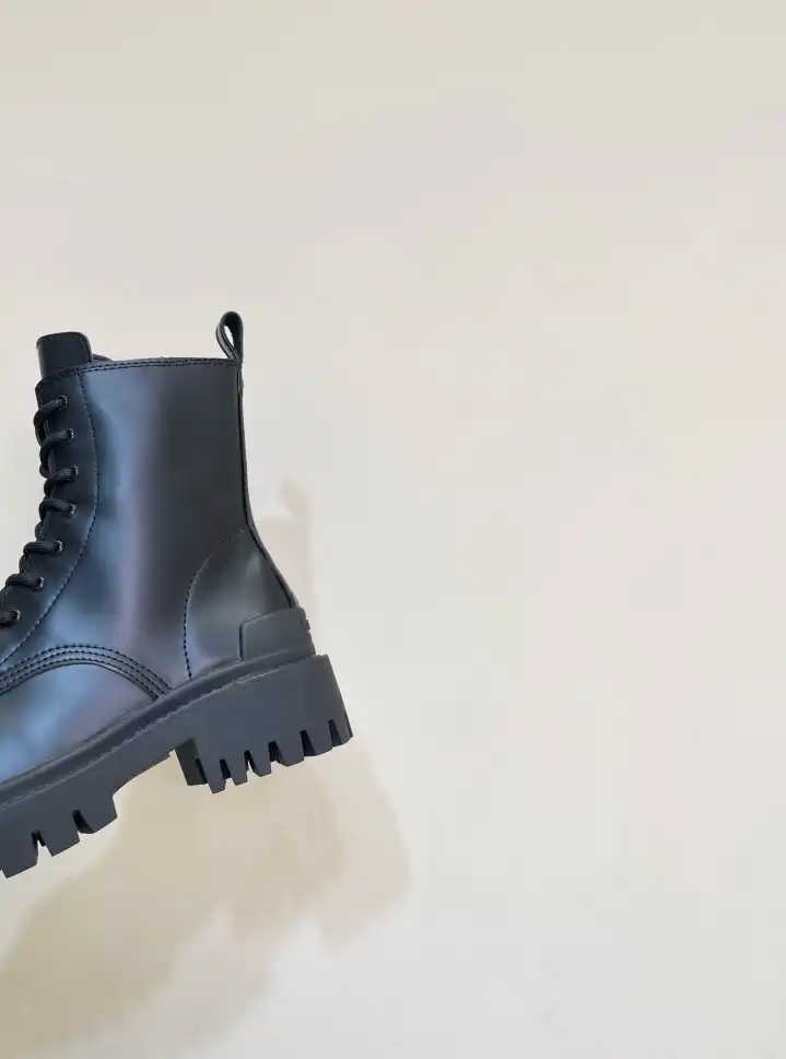 hype Balenciaga Boots